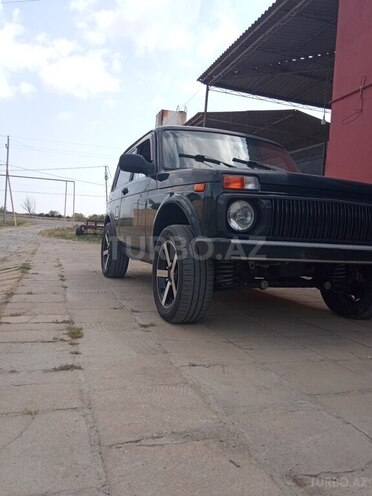 LADA (VAZ) Niva 2015, 156,200 km - 1.7 l - Salyan