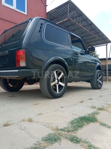 LADA (VAZ) Niva 2015, 156,200 km - 1.7 l - Salyan