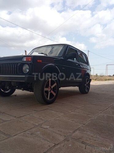 LADA (VAZ) Niva 2015, 156,200 km - 1.7 l - Salyan