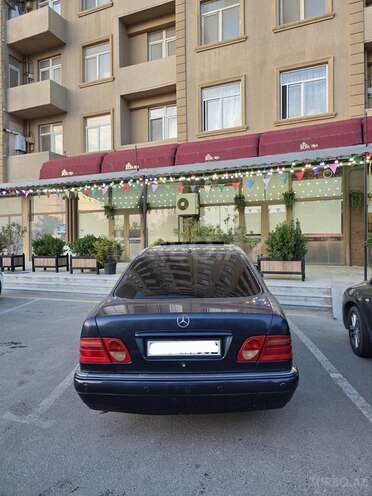 Mercedes E 200 1997, 456,000 km - 2.0 l - Bakı