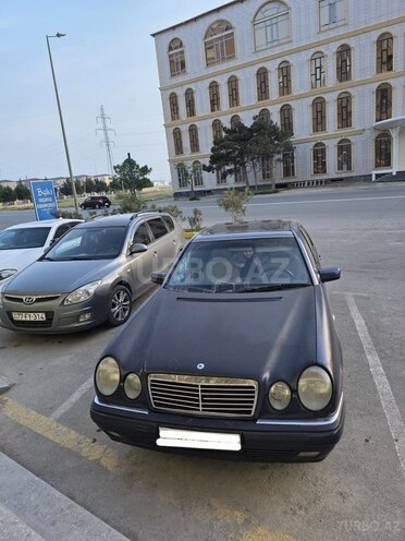 Mercedes E 200 1997, 456,000 km - 2.0 l - Bakı