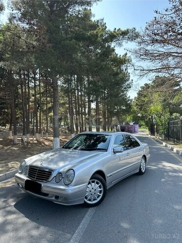Mercedes E 240 1999, 253,232 km - 2.4 l - Sumqayıt