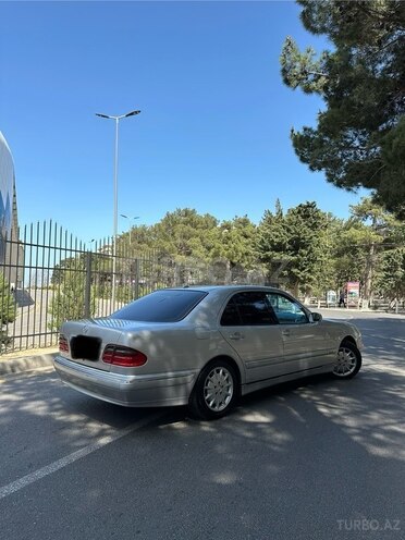 Mercedes E 240 1999, 253,232 km - 2.4 l - Sumqayıt