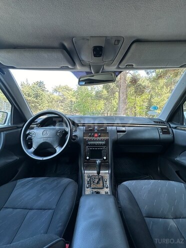Mercedes E 240 1999, 253,232 km - 2.4 l - Sumqayıt