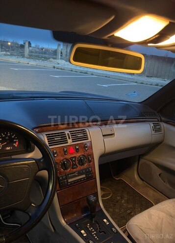 Mercedes E 200 1997, 456,000 km - 2.0 l - Bakı
