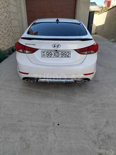 Hyundai Elantra 2015, 214,000 km - 1.8 л - Bakı