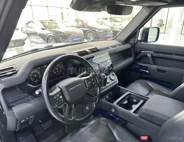 Land Rover Defender-9