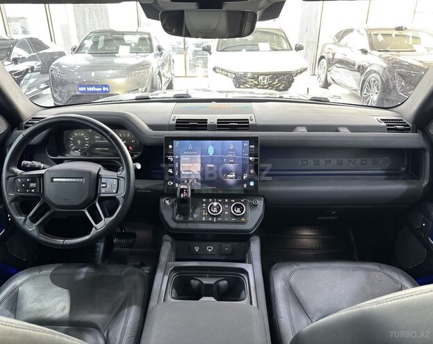 Land Rover Defender-8