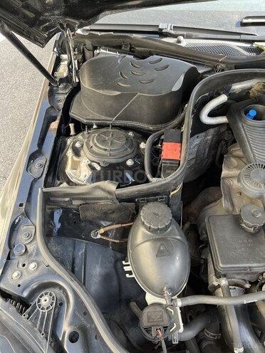 Mercedes E 250 2010, 266,000 km - 1.8 l - Bakı