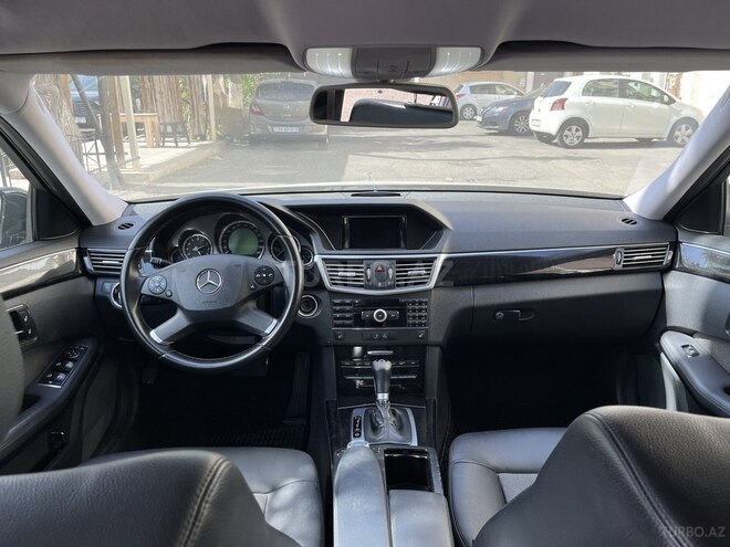 Mercedes E 250 2010, 266,000 km - 1.8 l - Bakı