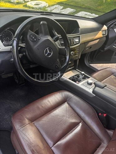 Mercedes E 350 2009, 201,000 km - 3.5 l - Mingəçevir