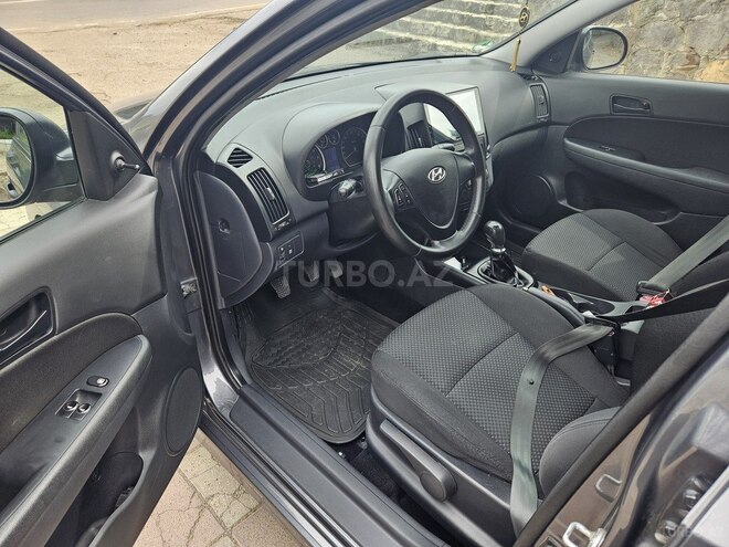 Hyundai i30 2010, 179,860 km - 1.4 l - Tovuz