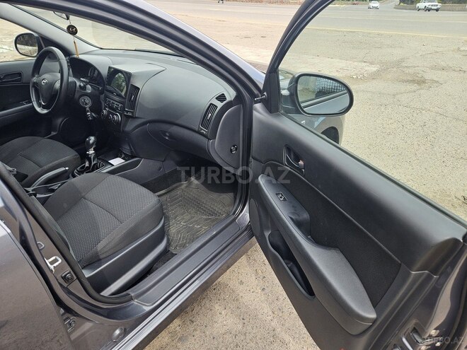 Hyundai i30 2010, 179,860 km - 1.4 l - Tovuz