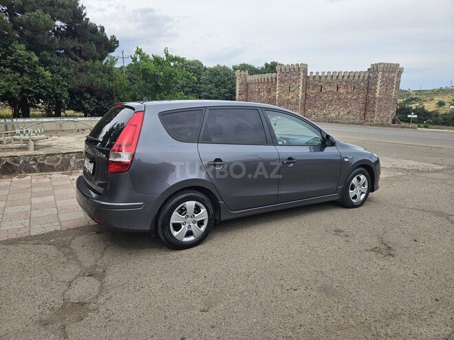 Hyundai i30 2010, 179,860 km - 1.4 l - Tovuz