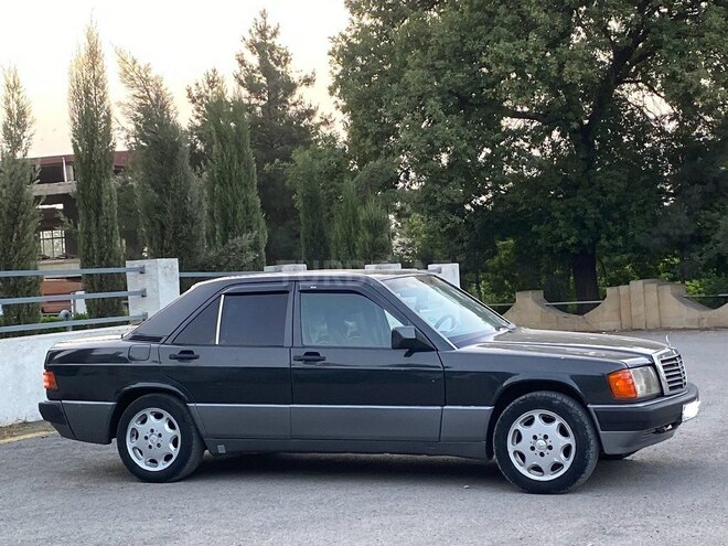 Mercedes 190 1992, 229,234 km - 2.0 l - Bərdə