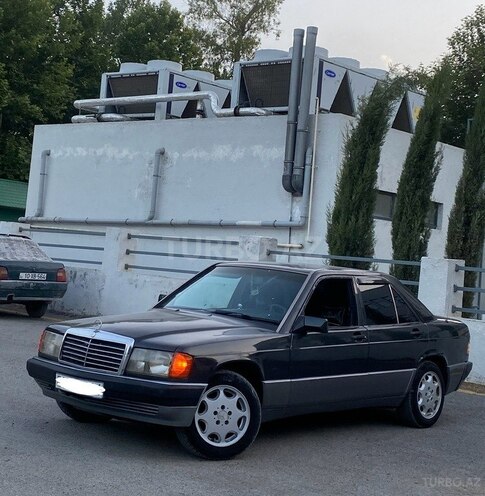 Mercedes 190 1992, 229,234 km - 2.0 l - Bərdə