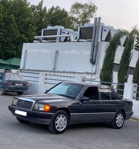Mercedes 190 1992, 229,234 km - 2.0 l - Bərdə