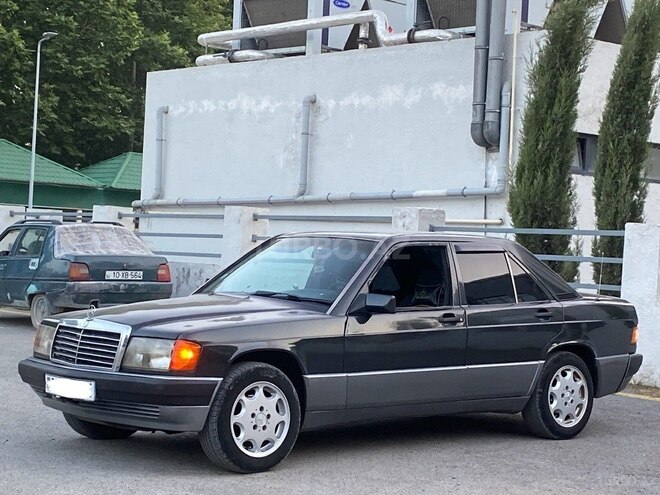 Mercedes 190 1992, 229,234 km - 2.0 l - Bərdə