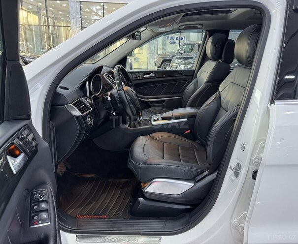 Mercedes GL 500 4MATIC-11