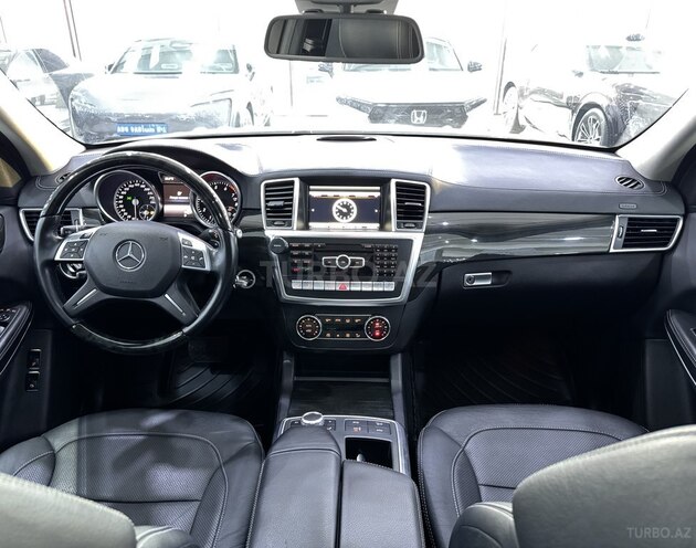 Mercedes GL 500 4MATIC-8