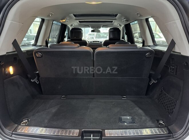 Mercedes GL 500 4MATIC-15
