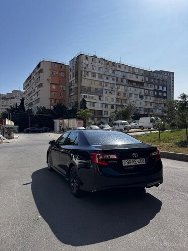 Toyota Camry-6