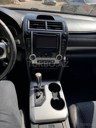 Toyota Camry-11
