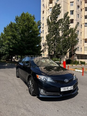 Toyota Camry-4
