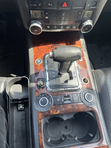 Volkswagen Touareg 2005, 280,000 km - 3.2 л - Bakı