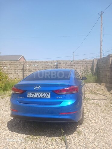 Hyundai Avante 2016, 135,000 km - 1.6 л - Bakı