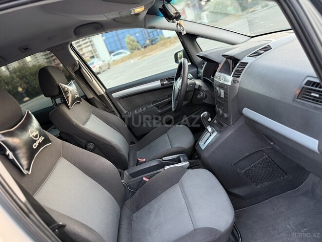 Opel Zafira 2005, 251,200 km - 2.2 l - Bakı