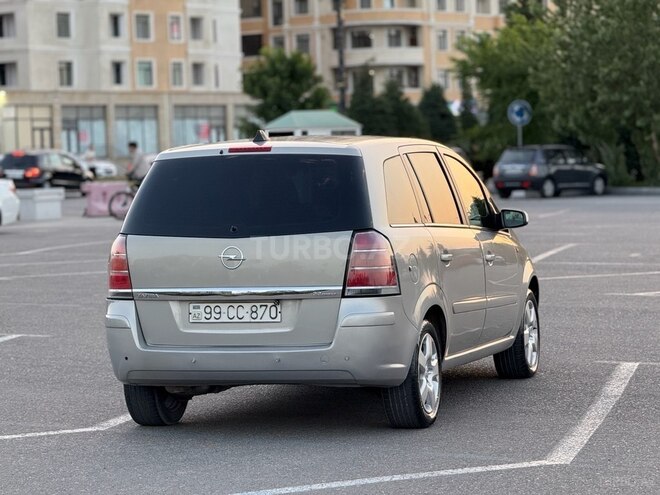 Opel Zafira 2005, 251,200 km - 2.2 l - Bakı