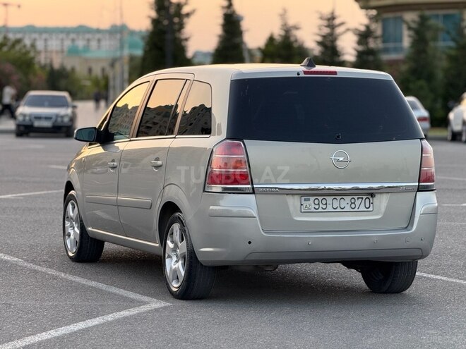 Opel Zafira 2005, 251,200 km - 2.2 l - Bakı
