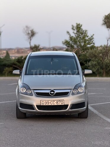 Opel Zafira 2005, 251,200 km - 2.2 l - Bakı