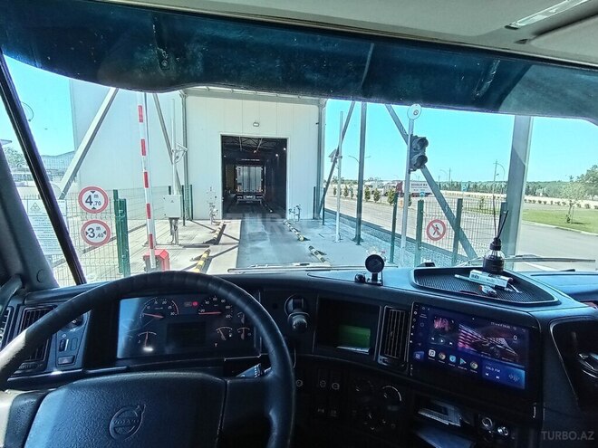 Volvo FH 13 2010, 150,000 km - 13.0 л - Bakı