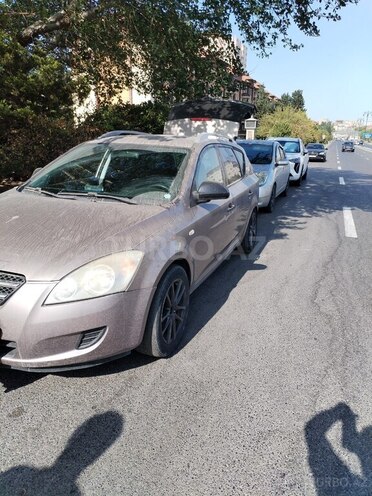 Kia  2008, 280,000 km - 1.6 l - Bakı