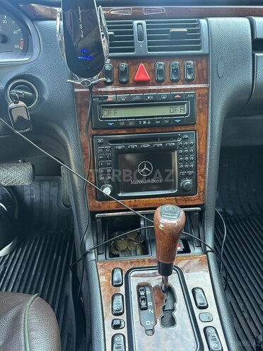 Mercedes E 270 2001, 593,000 km - 2.7 l - Bakı