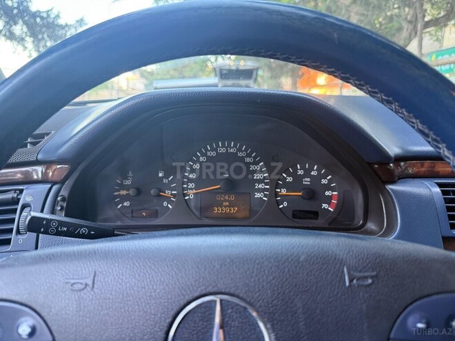 Mercedes E 280 1999, 333,000 km - 2.8 l - Bakı