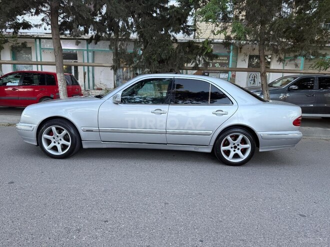 Mercedes E 280 1999, 333,000 km - 2.8 l - Bakı