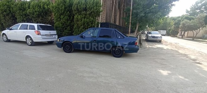 Daewoo Nexia 1997, 180,000 km - 1.5 l - Salyan