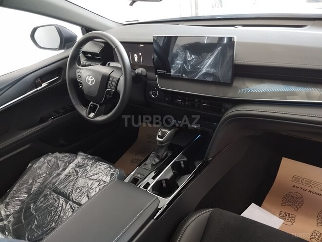 Toyota Camry-8