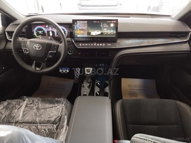 Toyota Camry-6