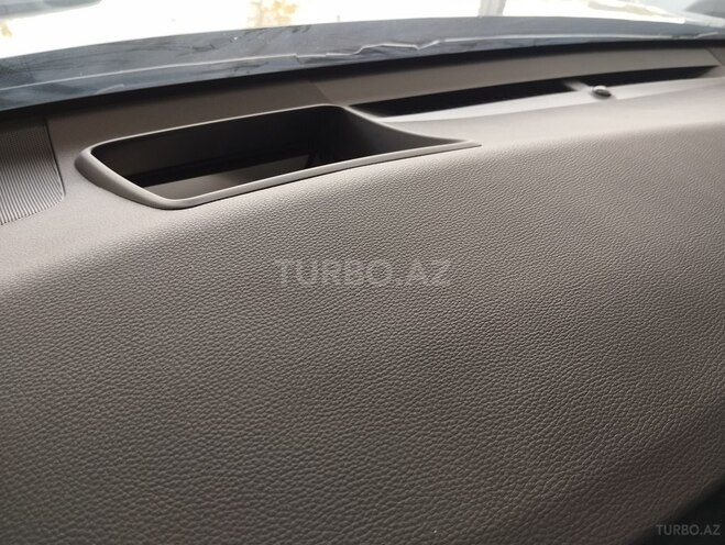 Toyota Camry-14