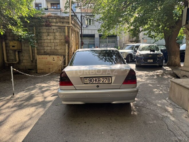 Mercedes C 180 1999, 366,323 km - 1.8 l - Bakı