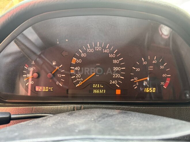 Mercedes C 180 1999, 366,323 km - 1.8 l - Bakı