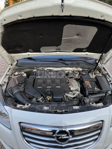 Opel Insignia 2013, 220,000 km - 2.8 l - Bakı
