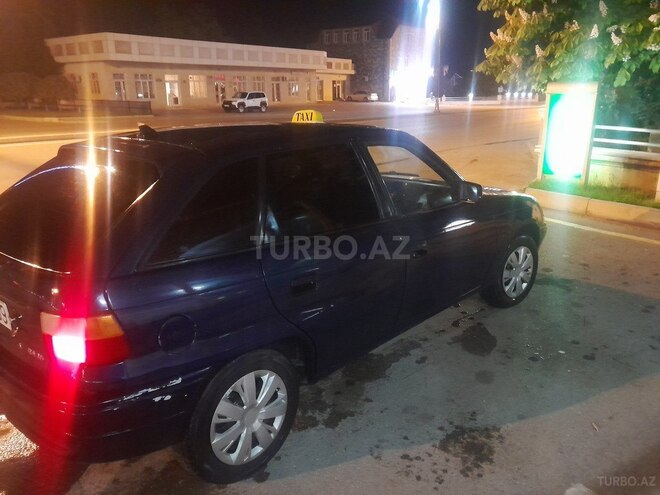 Opel Astra 1994, 260,000 km - 1.6 l - Quba