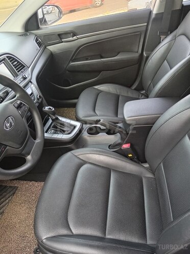 Hyundai Avante 2017, 144,118 km - 1.6 l - Bakı