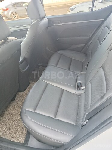 Hyundai Avante 2017, 144,118 km - 1.6 l - Bakı