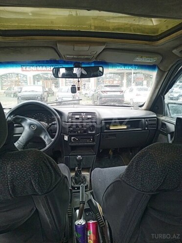 Opel Vectra 1993, 400,000 km - 2.0 l - Qəbələ